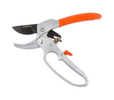Секатор контактный с храповым механизмом STARTUL GARDEN (ST6093-07) (длина 205мм)